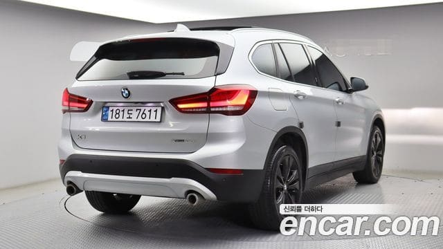 BMW X1 — фото 1