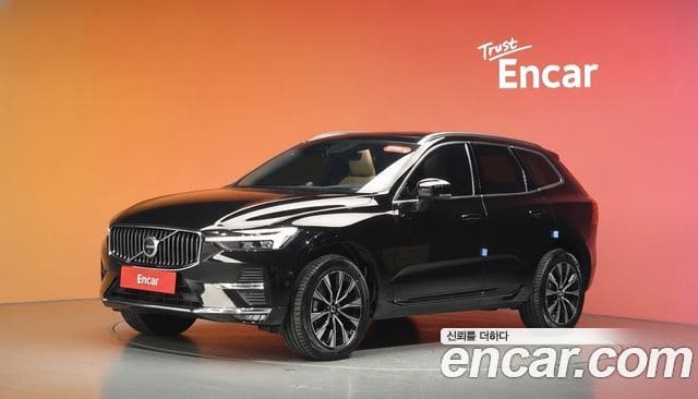 Volvo XC60 — фото 1