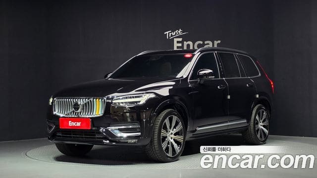 Volvo XC90 — фото 1