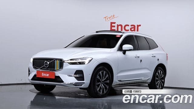 Volvo XC60 — фото 1