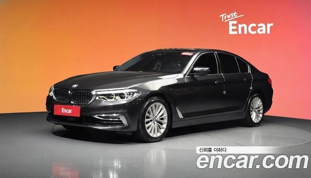 BMW 5 Series — фото 1