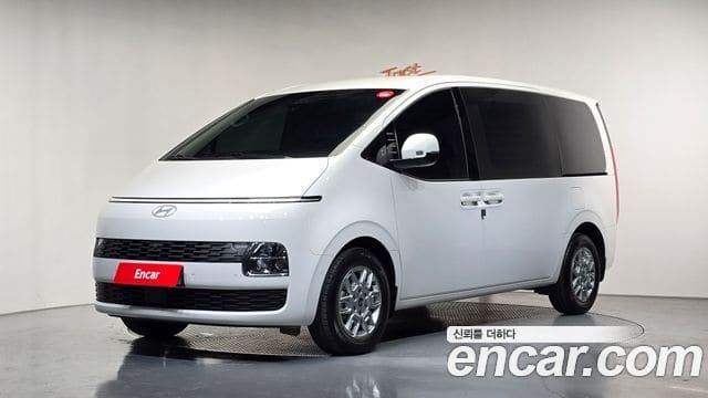 Hyundai Staria — фото 1