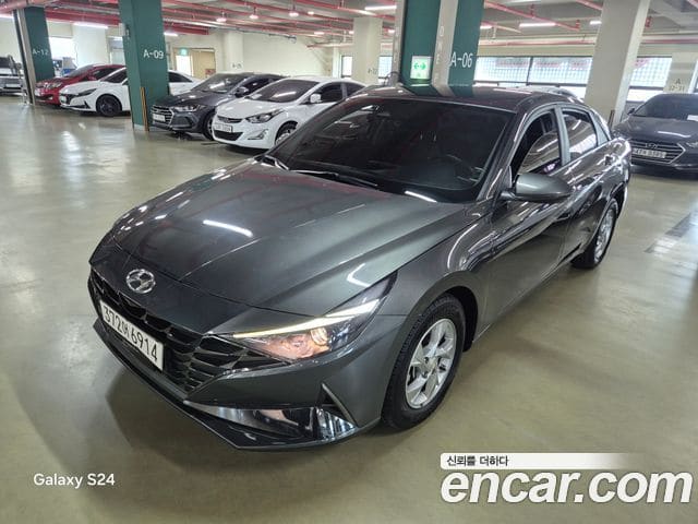 Hyundai Avante — фото 1
