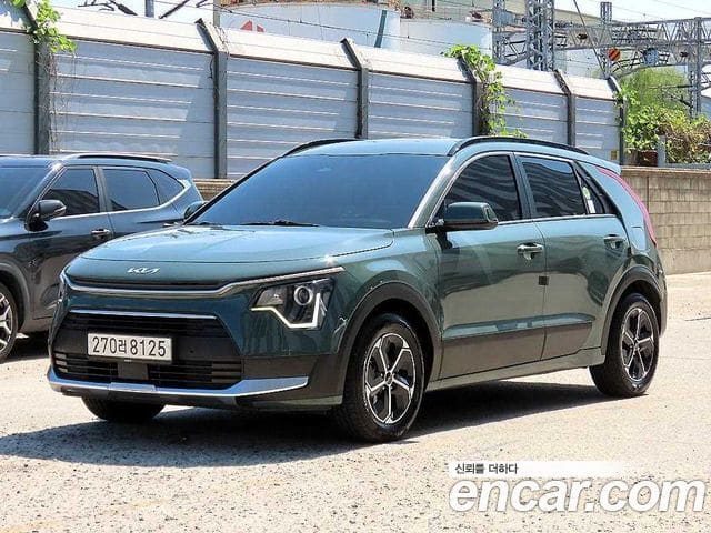 Kia Niro — фото 1