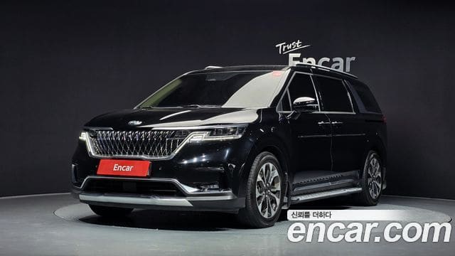 Kia Carnival — фото 1