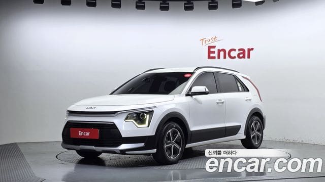 Kia Niro — фото 1