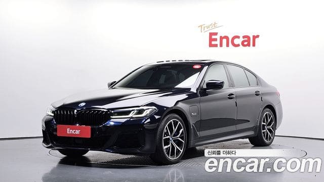 BMW 5 Series — фото 1