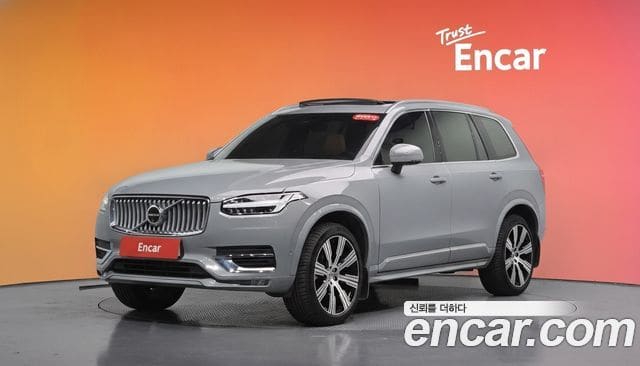 Volvo XC90 — фото 1