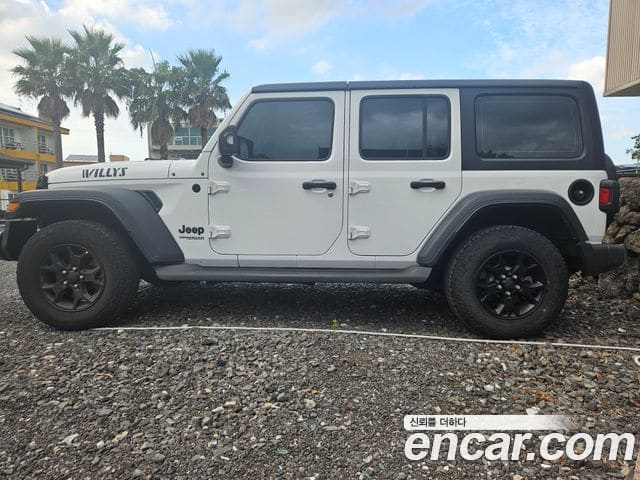 Jeep Wrangler — фото 1