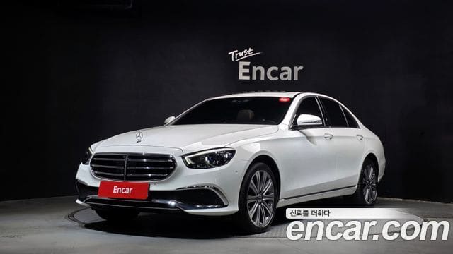 Mercedes-Benz E-Class — фото 1