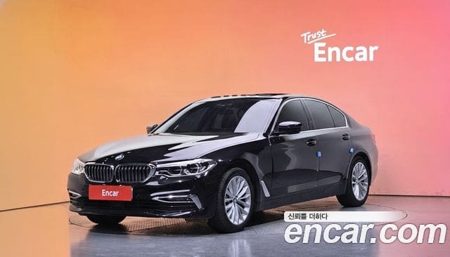 BMW 5 Series — фото 1