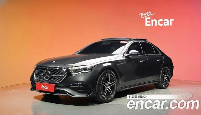Mercedes-Benz E-Class — фото 1