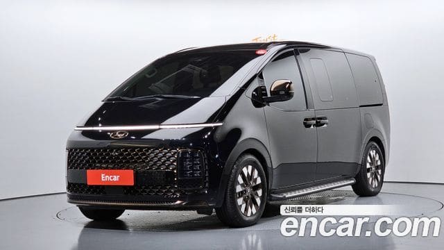 Hyundai Staria — фото 1