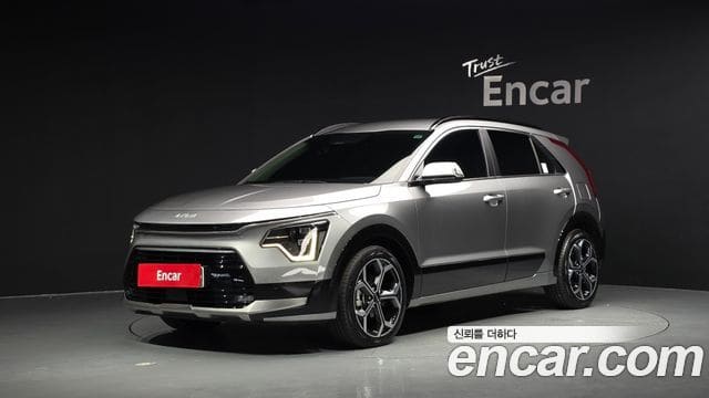 Kia Niro — фото 1