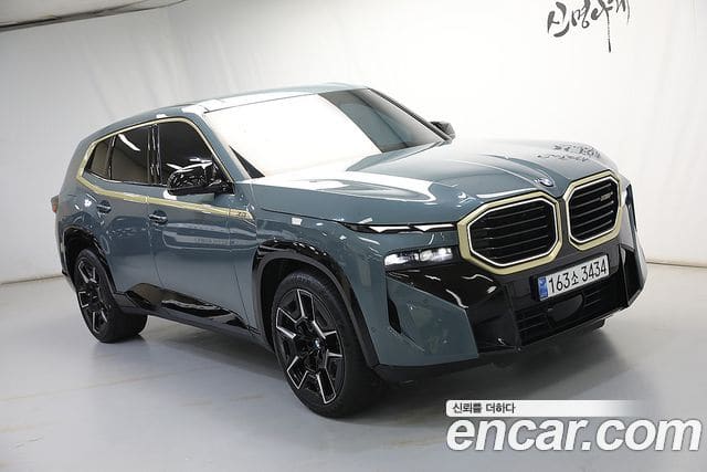 BMW XM — фото 1