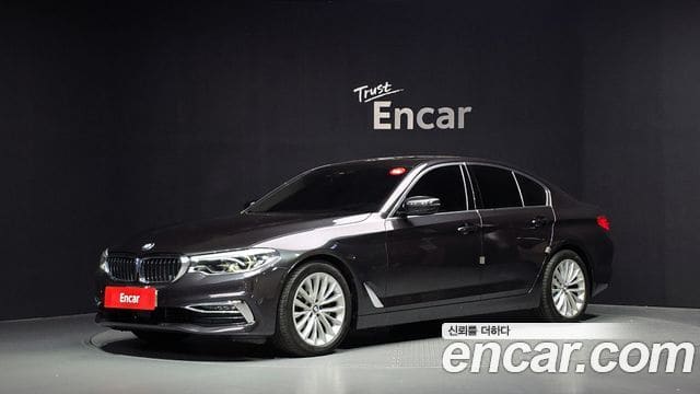 BMW 5 Series — фото 1