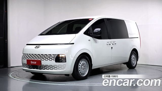 Hyundai Staria — фото 1