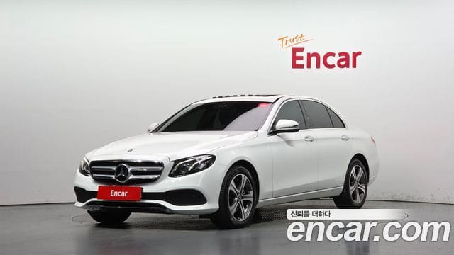 Mercedes-Benz E-Class — фото 1