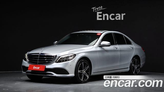 Mercedes-Benz C-Class — фото 1