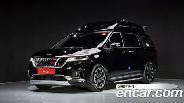 Kia Carnival — фото 1