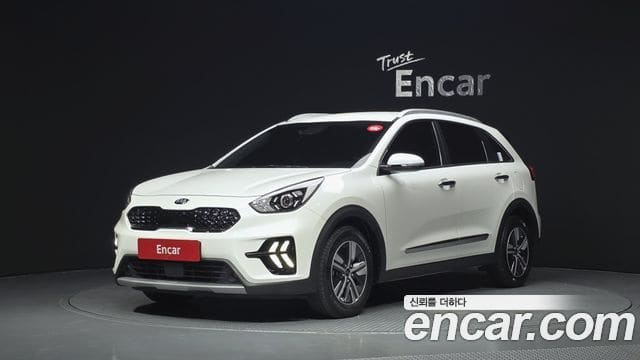Kia Niro — фото 1