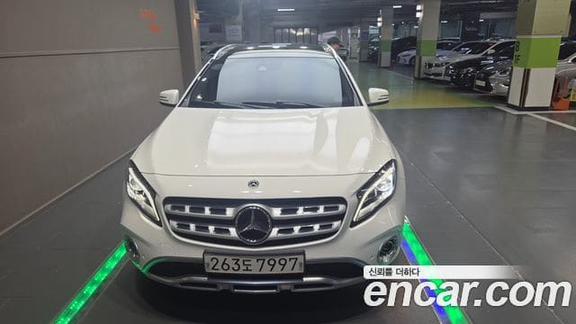 Mercedes-Benz GLA-Class — фото 1