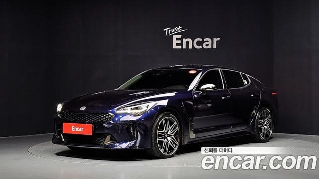 Kia Stinger — фото 1