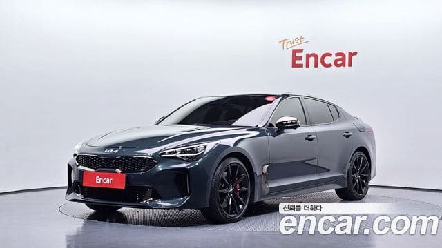 Kia Stinger — фото 1