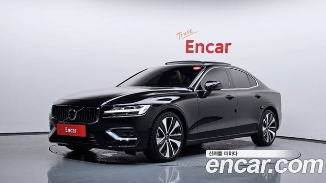 Volvo S60 — фото 1