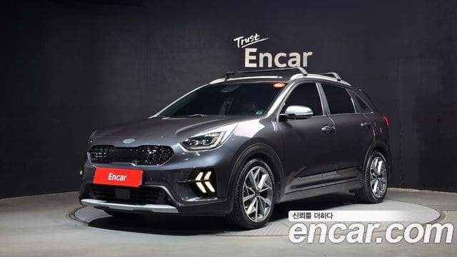 Kia Niro — фото 1