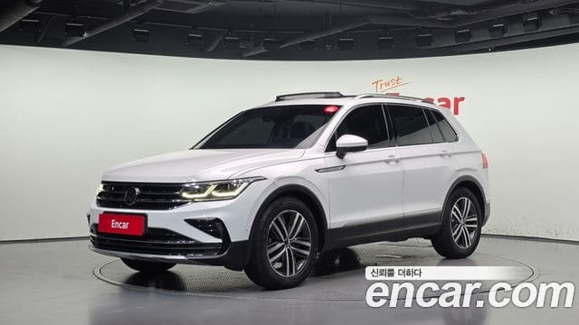 Volkswagen Tiguan — фото 1