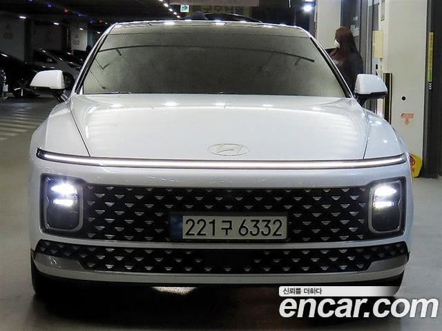 Hyundai Grandeur — фото 1