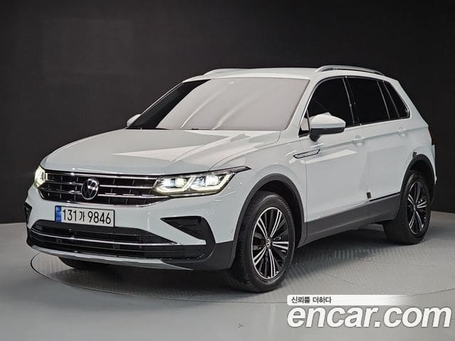 Volkswagen Tiguan — фото 1
