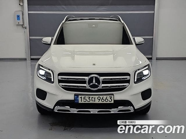 Mercedes-Benz GLB-Class — фото 1