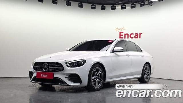 Mercedes-Benz E-Class — фото 1