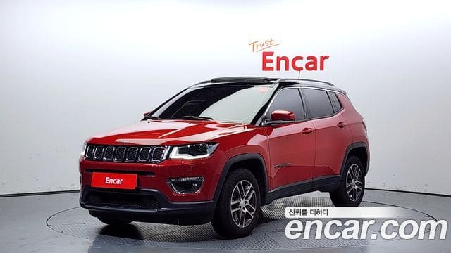 Jeep Compass — фото 1