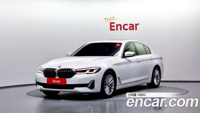 BMW 5 Series — фото 1