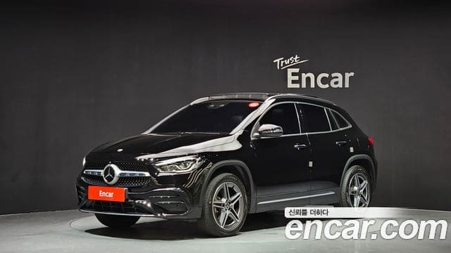 Mercedes-Benz GLA-Class — фото 1