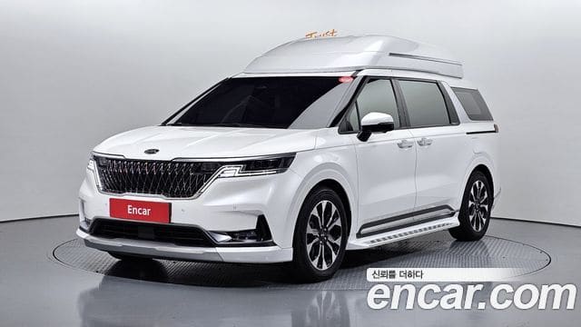 Kia Carnival — фото 1