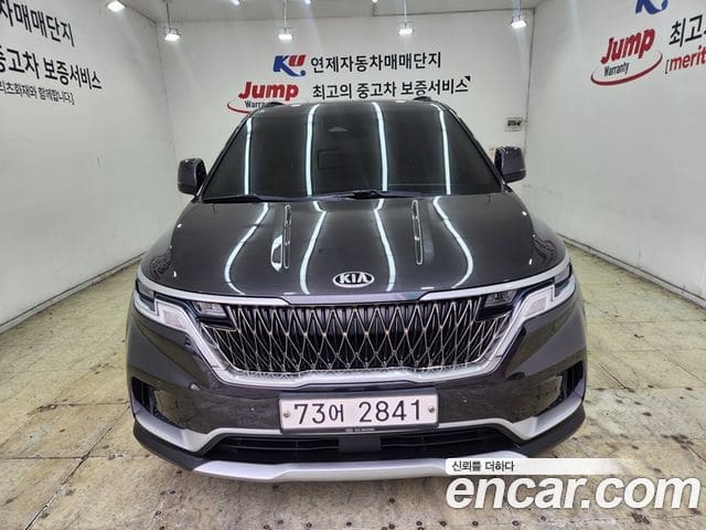 Kia Carnival — фото 1
