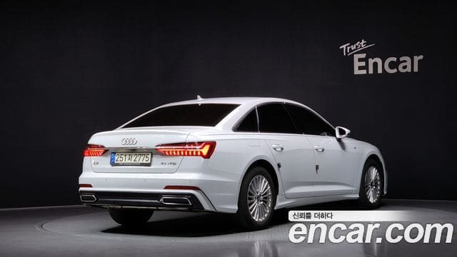 Audi A6 — фото 1