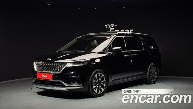 Kia Carnival — фото 1