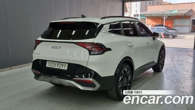 Kia Sportage — фото 1