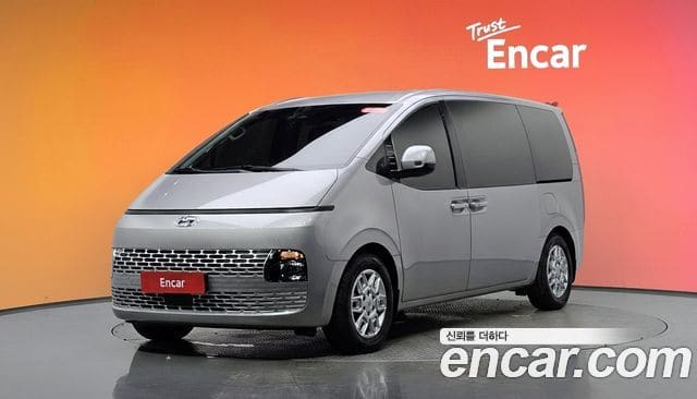 Hyundai Staria — фото 1