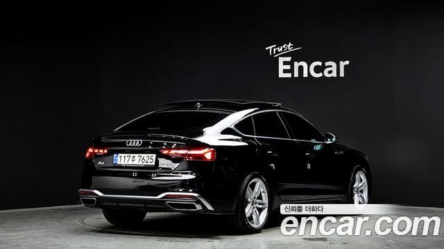 Audi A5 — фото 1