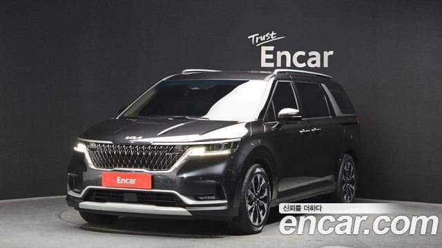 Kia Carnival — фото 1