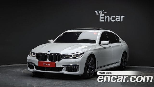 BMW 7 Series — фото 1