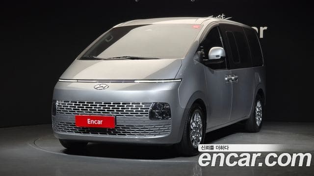 Hyundai Staria — фото 1