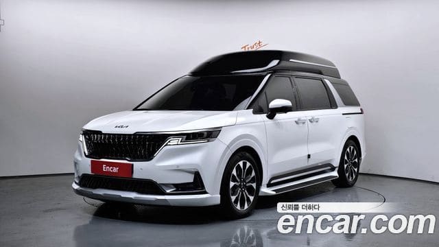 Kia Carnival — фото 1