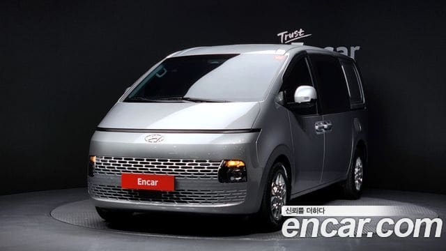 Hyundai Staria — фото 1